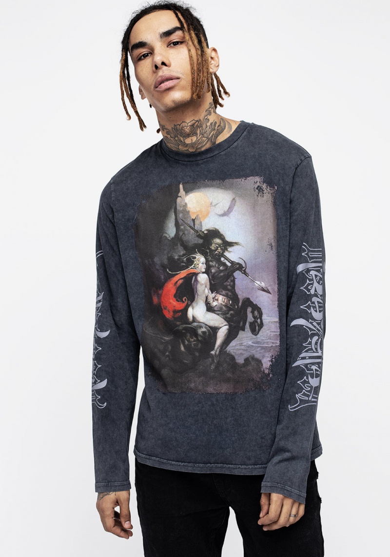 Disturbia Frazetta Moonmaid Long Sleeve T-Shirt | PBH-47082649