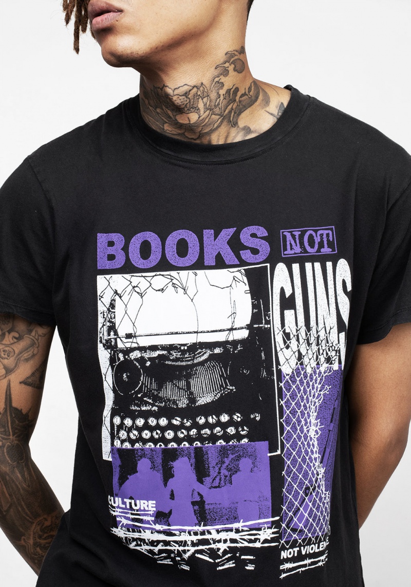 Disturbia Books Vintage Black Washed T-Shirt | LKY-48358007