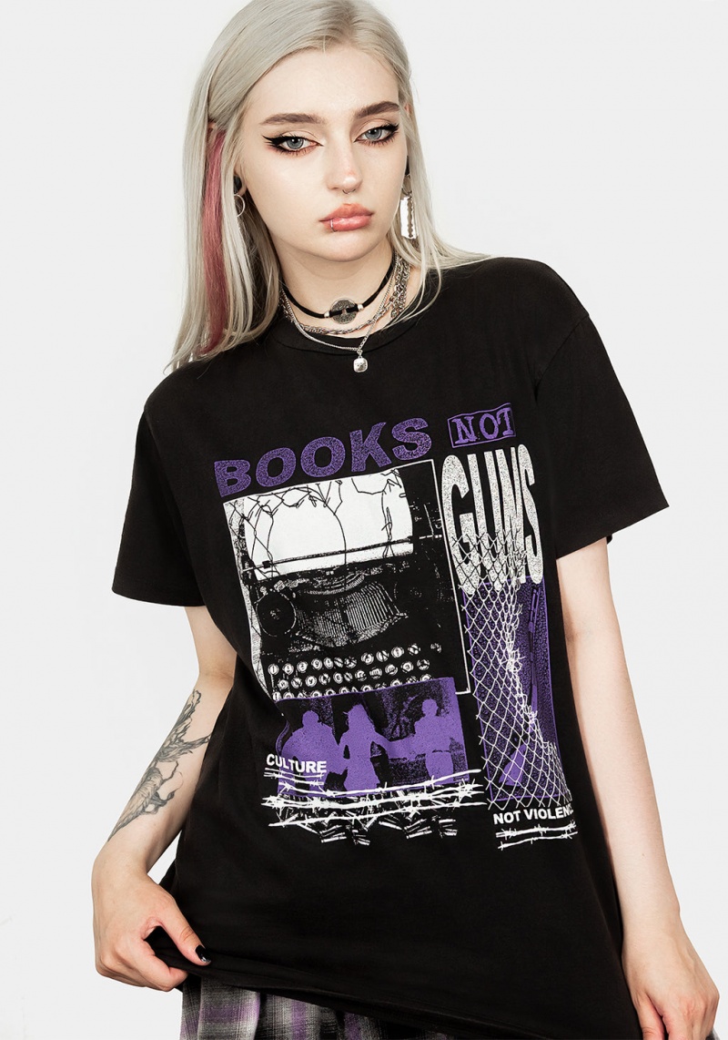 Disturbia Books Vintage Black Washed T-Shirt | CIG-26012141