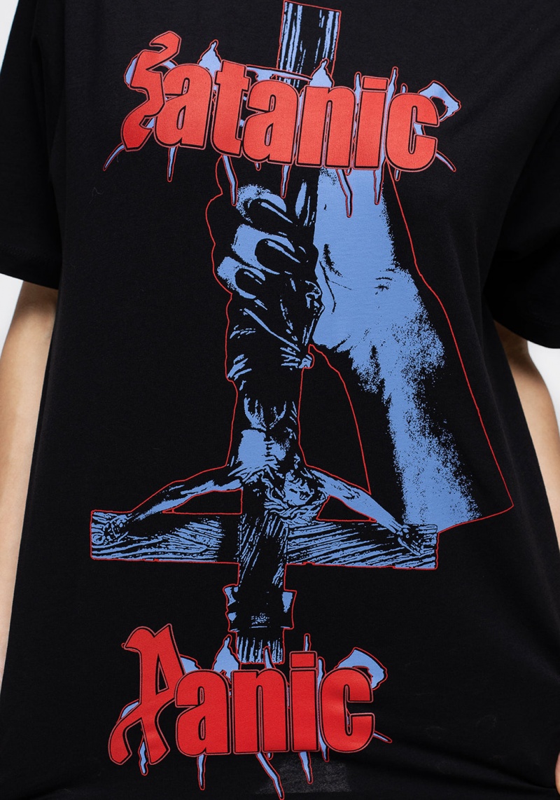 Disturbia Satanic Panic Unisex T-Shirt | MUA-08422816