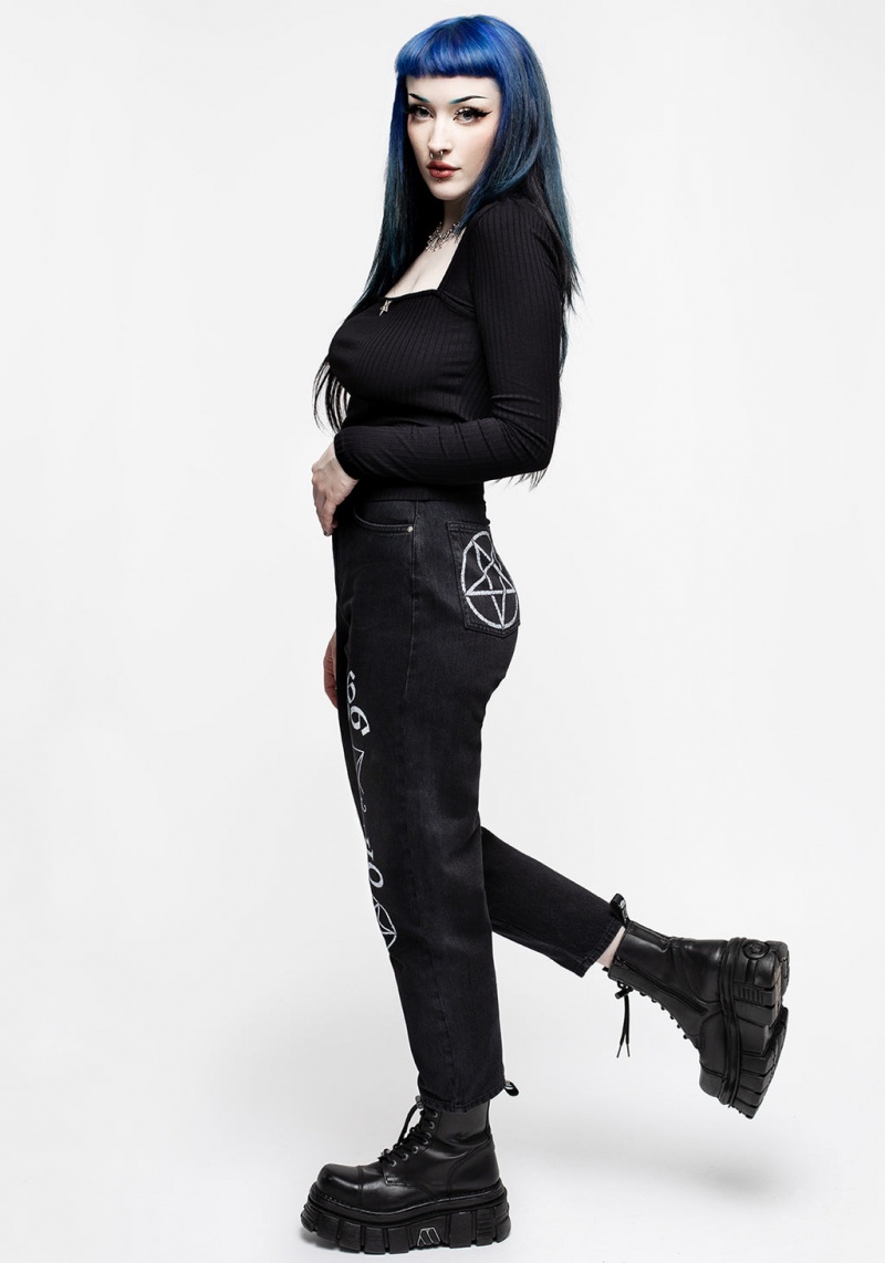 Disturbia Infernal Mom Jean | POU-83522258