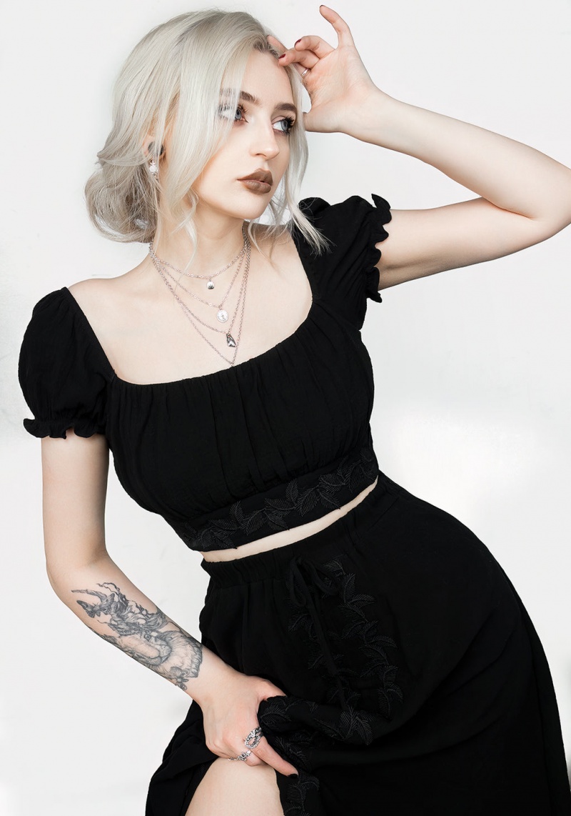 Disturbia Vine Textured Crop Top | NCU-51012663